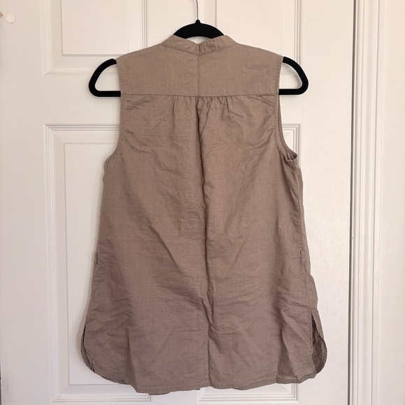 Anthropologie Lucy & Laurel Sleeveless Linen Button Down Top Vest - Picture 2 of 4